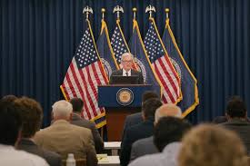 Fed Minutes Show No Rush to Restart Rate Cuts, and Even Possibility of Hikes