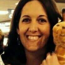 Leslie Pickett's Instagram, Twitter & Facebook