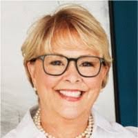 Marylou Foley's Instagram, Twitter & Facebook