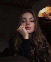 80 amazing instagram captions for every selfie you can take. Aesthetic Aesthetic Grunge Aestheticbeingss Comentarios Curtidas Grunge Mil Vintage 21 6 Mil Cur Selfie Poses Instagram Selfies Poses Cute Selfie Ideas