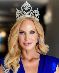 Texas and Oklahoma Titleholders Receive Luxury Blankets from Minky Couture