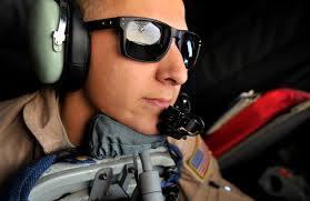 Air Force tanker crew assists stricken jet fighter > Air Mobility Command >  Article Display