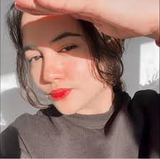 Kat Arce's Instagram, Twitter & Facebook