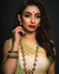 The same year, she also marks her marathi debut with manus ek mati. Heena Panchal Height Weight Age Boyfriend Biography Family