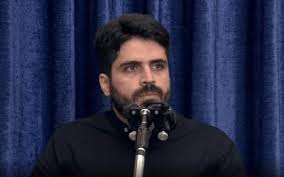 و ملت نظر دیگر امام اینجاست.../ ویدئوی کامل شعرخوانی حماسی محمد رسولی در مصلی تهران