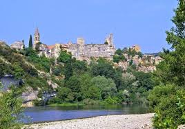 Les Plus Beaux Villages De France Paysage France Ardeche Vacances