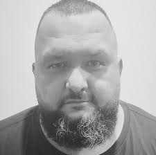 Jaosh opuścił nas po kilku latach ciężkiej walki z nieuleczalną chorobą...  "Spoczywaj w pokoju Pionierze! To jak żyłeś z tą najgorszą z możliwych  chorób było inspirujące i poruszające"