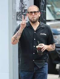 Jonah Hill Birthday Real Name Family Age Weight Height Girlfriend S Bio More Streetwear Men Outfits Mens Street Style Summer Mens Street Style