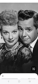 They just look so right together!!! 🥰🥰🥰🥰