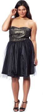 Enfin je peux vous montrer ce que je porterai pour le 31 ! Robes De Fetes 2014 Le Bustier Est A L Honneur