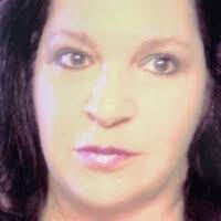 Sheri Henderson's Instagram, Twitter & Facebook