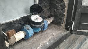 Hidrômetro relógio medidor de água com conexão. Acao De Combate Ao Furto De Agua Encontra Fraude Em Hidrometro De Pet Shop No Rj Regiao Dos Lagos G1