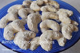 It was founded in 1922 by edwin meredith, who had previously been the united states secretary of agricultur better homes and gardens is the fourth. Almond Crescent Cookies Recipe Thebakingpan Com