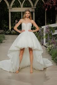 Scegli la consegna gratis per riparmiare di più. Abiti Da Sposa Corti Dai Modelli Anni 50 Alle Linee Moderne Di Oggi