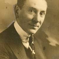 Max Dill, stage comedian (SAYRE 23079)