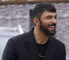 Have a beautiful day, wherever you are 💙💚💛