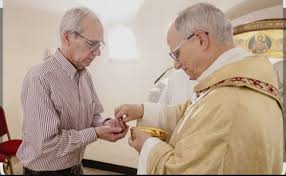The Case for Standing to Receive Communion - Where Peter Is