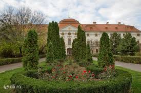 Where is muzeul țării crișurilor located? Muzeul È›Äƒrii CriÈ™urilor Obiective Turistice Bihor DeÈ™tepÈ›i Ro