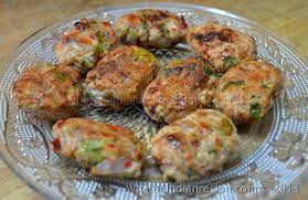 This Chicken Kebab Is Easy To Prepare Even Without Minced Meat The Readily Available Spices Give It A Wonderfu Kebab Recipes Keema Recipes Indian Food Recipes