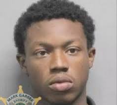 Threat Causes Lafayette Parish Courthouse To Be Evacuated