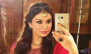ريم غزالي تنشر الصور الأولى من برنامجها الممي ز Ear Cuff Drop Earrings Earrings