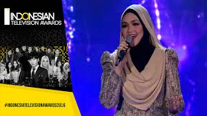 Siti nurhaliza album terbaik pilihan. Siti Nurhaliza Aku Cinta Padamu Bukan Cinta Biasa Cindai Youtube