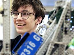 APS robotics teams overcome COVID, loss to reach world championships