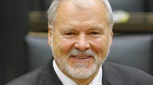 Read unlimited* books and audiobooks on the web, ipad, iphone and android. Harald Ringstorff Gestorben Er Versuchte Wunden Zu Heilen