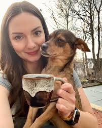 Hiiii 👋 *intro post* I haven't properly introduced myself