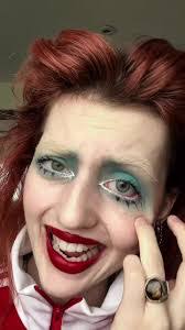 Pauline Vincent's Instagram, Twitter & Facebook