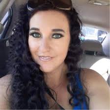 Meeting people through apps and groups