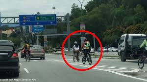 Regarde des vidéos courtes sur #bike_accident sur tiktok. Is It Legal To Cycle On Malaysian Highways Asklegal My
