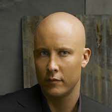 The character was created by j. Supergirl Sucht Lex Luthor Crossover Superman Tragt Schwarz Fernsehserien De