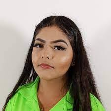 Itzel Luis's Instagram, Twitter & Facebook