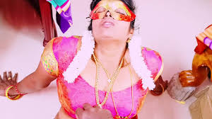 Indian housewife fucked fake baba telugu dirty talks. కోసం స్వామీజీ తో  దెంగించుకున్న ఆంటీ