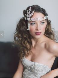 The key here is to use a curling iron with a big barrel and apply lots of heat protectant. Wedding Gatsby Wedding Hair Gatsby Hair Great Gatsby Hairstyles