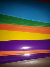 Warna putih, merah muda, kuning muda, biru muda dan hijau muda. Kertas Stiker Warna Shopee Indonesia