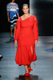 Le 15 Modelle Piu Famose Degli Ultimi 10 Anni Stile Di Moda Moda Taglie Forti Settimana Della Moda