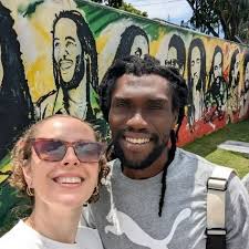 🎶✨ UK DJ @sugarkane_dj visited us at the Bob Marley Museum with Trenchtown  artist @dahvidslur, and it made her first time in Jamaica nothing short of  magical! 🇯🇲 She said she couldn't