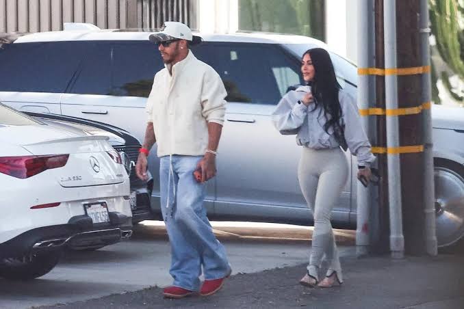 Kim Kardashian i Lewis Hamilton otišli korak dalje: Jedan detalj iz Los  Angelesa svima zapao za oko - SportSport.ba