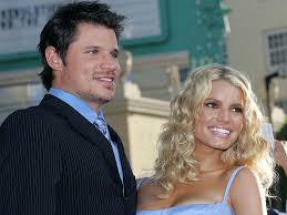 Jessica simpson wears a bra as a top in this photo. Jessica Simpson And Nick Lachey Relationship History Drama