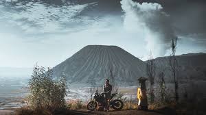 Undivinable Eruptions and the Automatic Earth - Common Reader