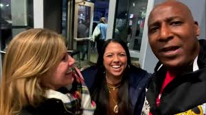 HOT MOMS ON THE PROWL