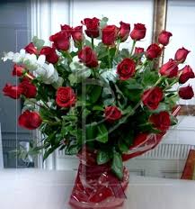 Entrá y conocé nuestras increíbles ofertas y promociones. Jarron Con 40 Rosas Para Regalar Mayoflor Com