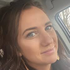 Lashin' It Up With Mindy