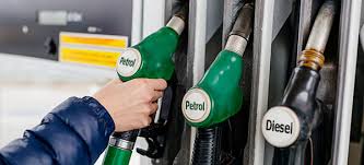Petrol jenis yang berbeza boleh dibeli di pam. Ini Perbezaan Antara Diesel Dan Petrol Iluminasi