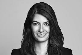 Sie hat ein buch über ihre jugend geschrieben. Autorin Der Woche Miss Tagesschau Linda Zervakis 2 Euro Ermassigt