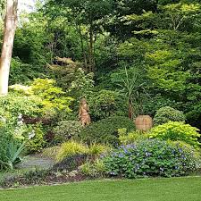 Imanche Belle Fin D Apres Midi Au Petit Bordeaux Un Jardin Magnifique Pres Du Mans Jardin Boulotdeouf Petitbordea Jardins Le Mans Bordeaux