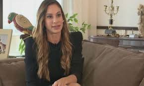 Az emberek elítélik a vonzó külseje miatt. Cimke Vajna Timea Likenews