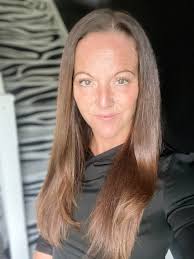 Hi my name is Gemma a personal training and well being coach with over 12  years experience. I am based within a private training facility situated in  Cheney Manor. There is no